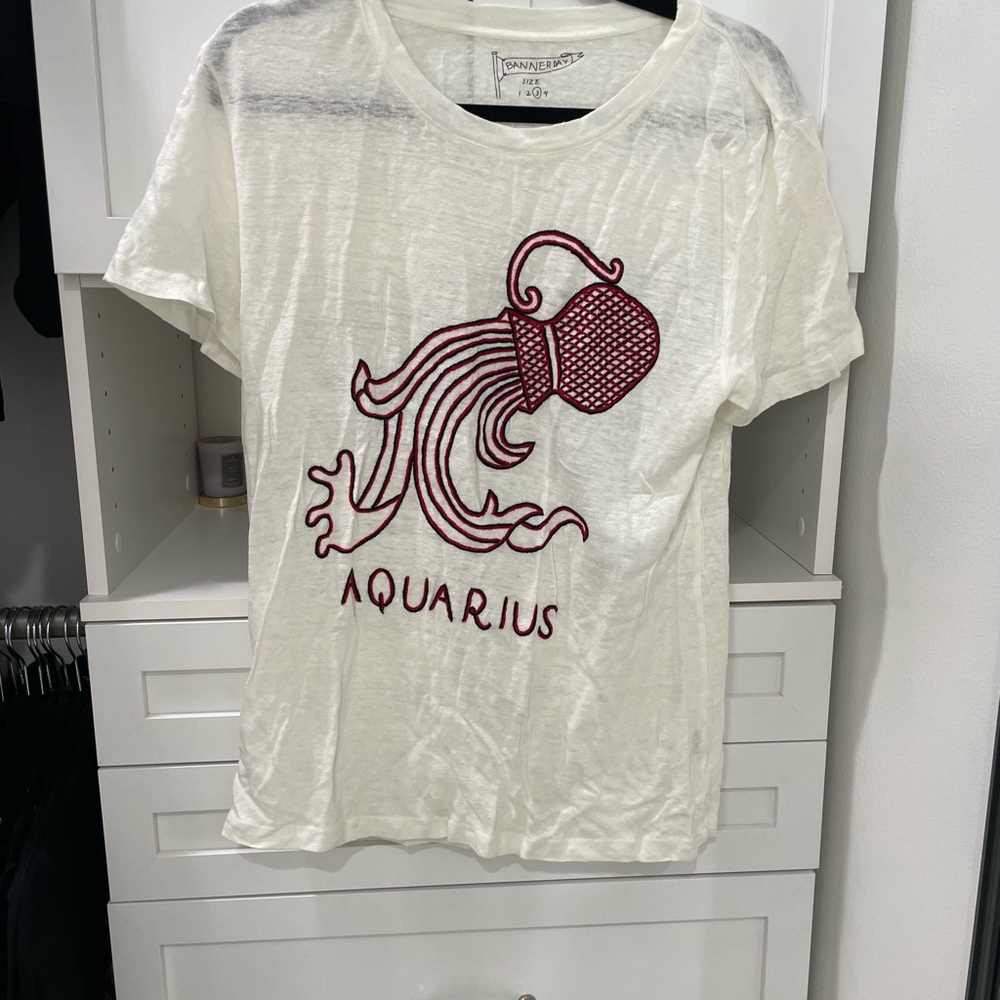 Banner day White Aquarius Graphic T-Shirt